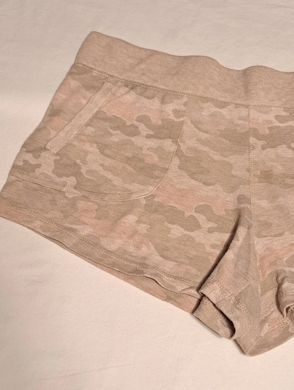 Women's Shorts Size 16 18 Camo Athletic Works